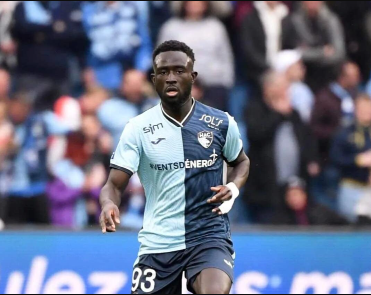 According to Le Quotidien, Sangante is now a name of interest to Forest