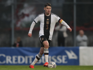 Leeds United eye Bundesliga full-back as Firpo replacement