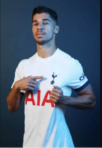 Leeds are reportedly working on a permanent deal for Tottenham’s Manor Solomon