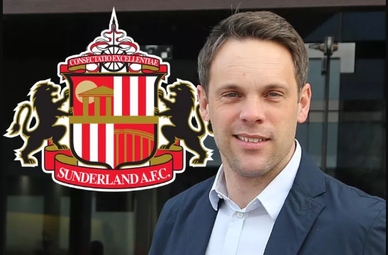 Sunderland sporting director Kristjaan Speakman considers Bischoff a strong candidate who fits the club’s focus on technically proficient, versatile talents.