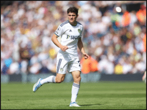 With his current contract set to expire in summer 2026, Leeds are eager to avoid a scenario where James enters the season with uncertainty surrounding his future.