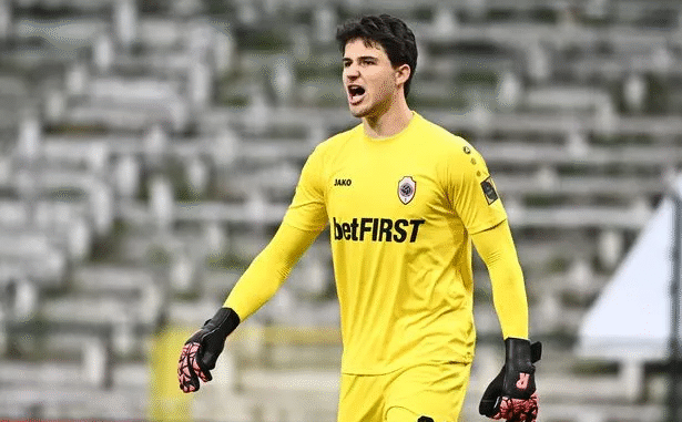 Senne Lammens in action for Royal Antwerp - Most sought-after goalkeeper at center of Premier League tug-of-war